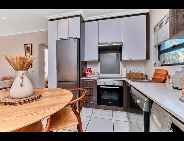 1 BEDROOM PROPERTY TO RENT IN LONEHILL